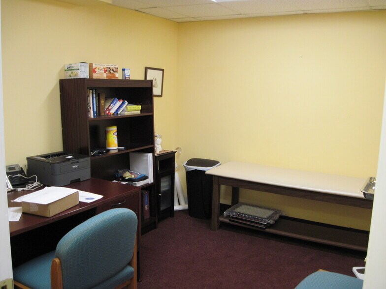 More Photos Of 50 Hempstead Ave, Lynbrook Medical For Sale