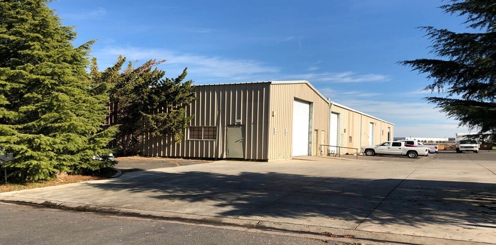 More Photos Of 1140 Bessemer Ave, Manteca Warehouse For Sale