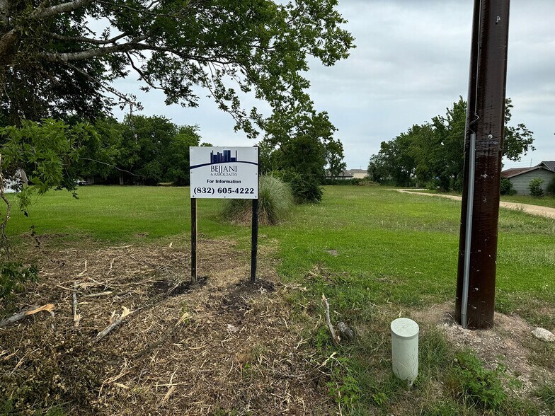 More Photos Of 2115 J Meyer Rd, Richmond Land For Sale