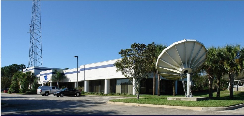 More Photos Of 31 Skyline Dr, Lake Mary Movie Radio TVStudio For Lease