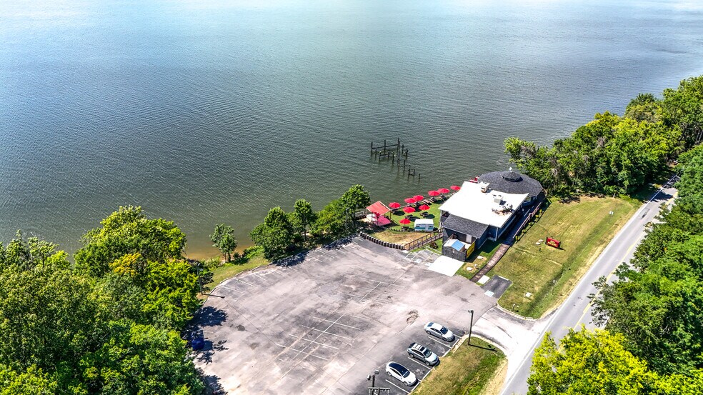 More Photos Of 700 Jordan Point Rd, Hopewell Restaurant For Sale