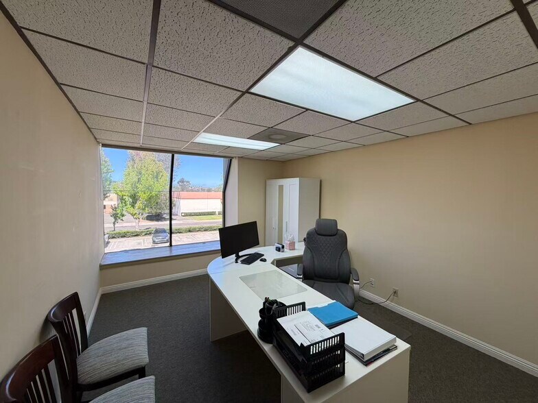 More Photos Of 23232 Peralta Dr, Laguna Hills Office For Sale