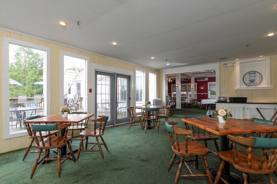 More Photos Of 40 The Common, Chester Hotel For Sale