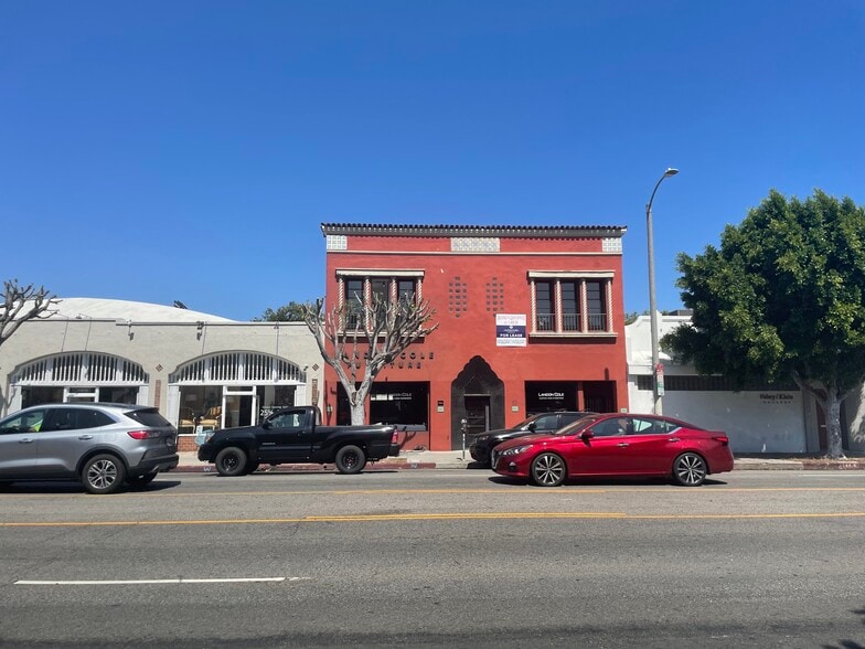 More Photos Of 152 N La Brea Ave, Los Angeles Storefront Retail Office For Lease