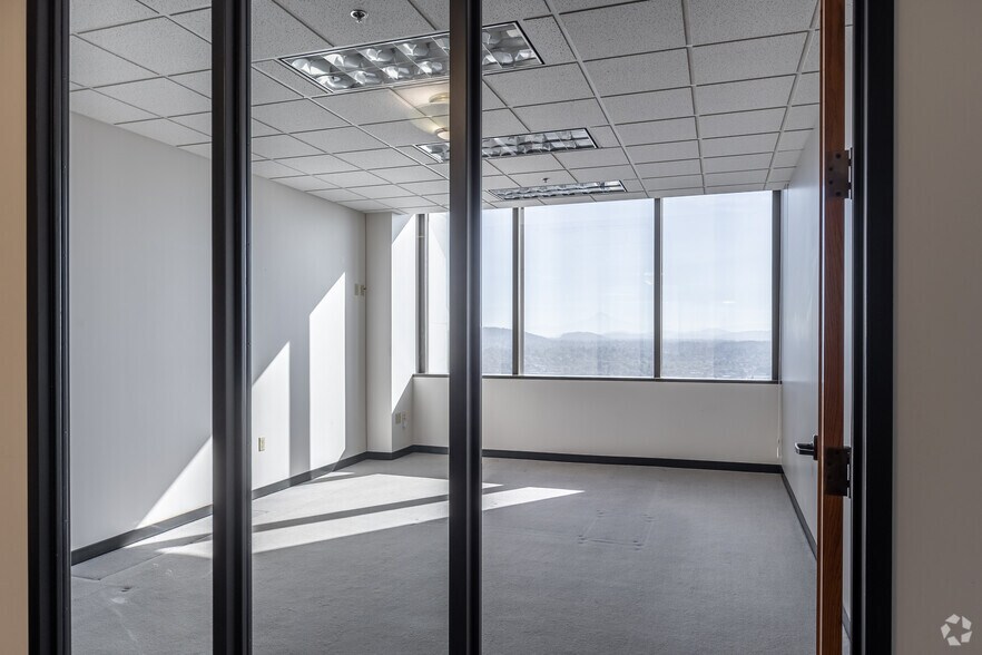 Photo of 28th Floor Ste 2815