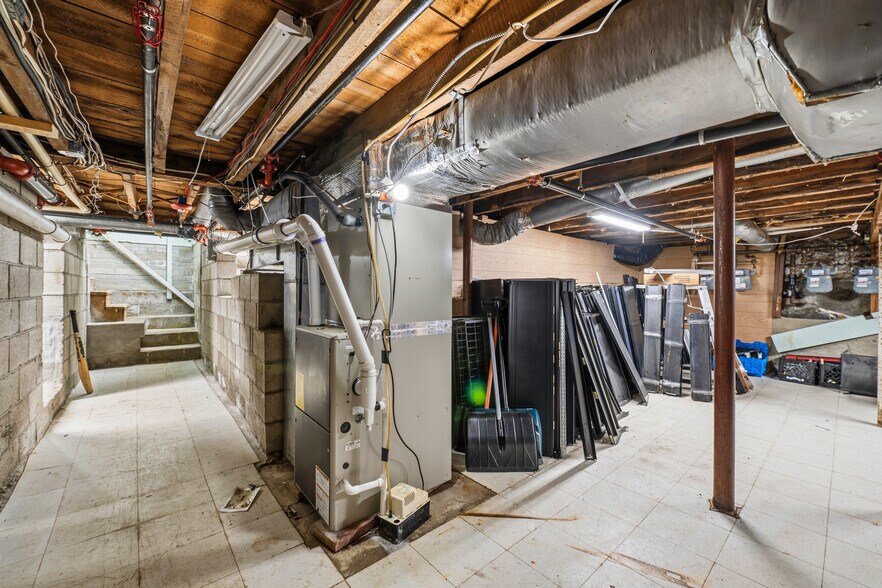 More Photos Of 47 Chelmsford St, Chelmsford Storefront Retail Residential For Sale