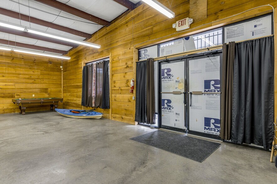 More Photos Of 405 Pearman Dairy Rd, Anderson Freestanding For Sale