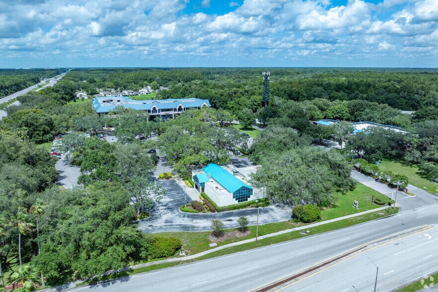 More Photos Of 15302 Amberly Dr, Tampa Bank For Lease