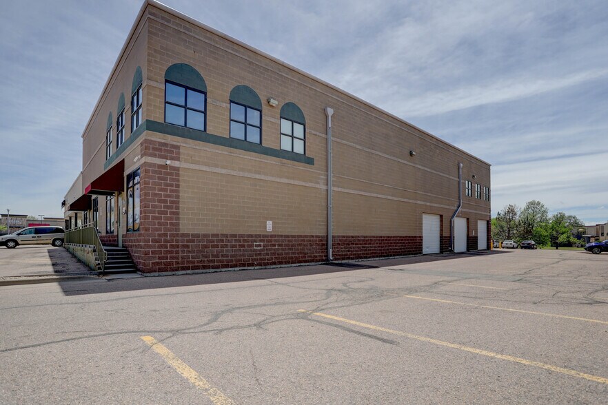 More Photos Of 11083-11093 E Mississippi Ave, Aurora Storefront For Lease