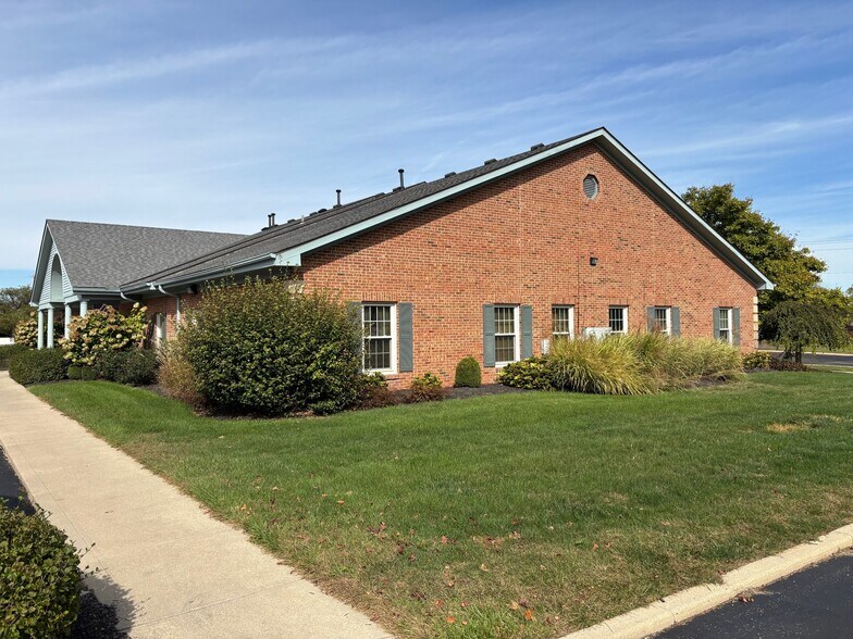 More Photos Of 115 S Tippecanoe Dr, Tipp City Office For Lease