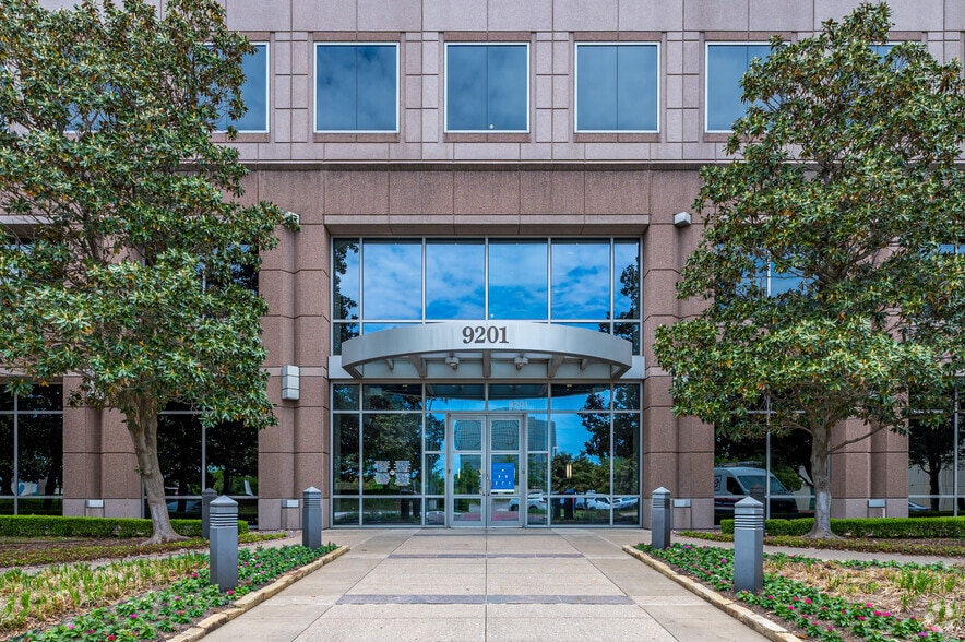 More Photos Of 9201 N Central Expy, Dallas Office For Lease