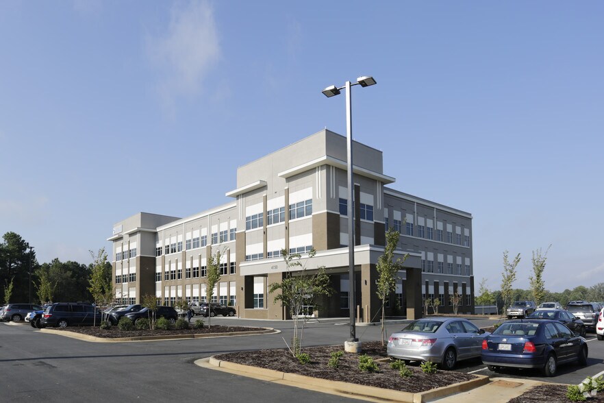 More Photos Of 4150 Deputy Bill Cantrell Memorial Hwy, Cumming Medical For Lease