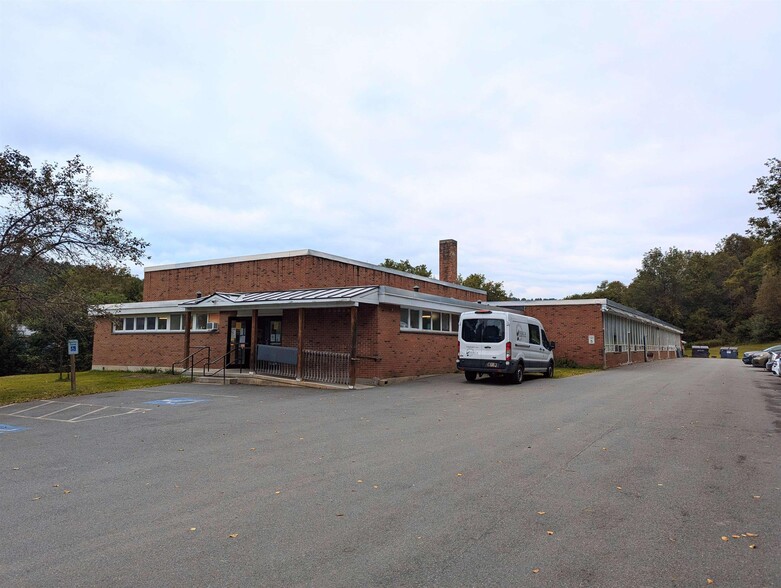 Primary Photo Of 115 Lincoln St, Saint Johnsbury Office Residential For Sale