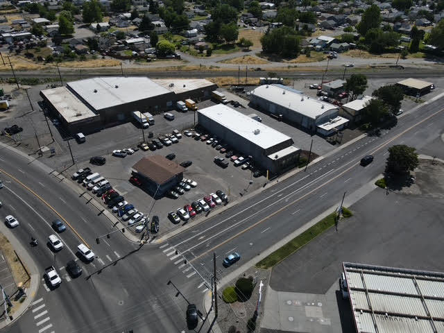 More Photos Of 518 E 1st Ave, Kennewick Industrial For Lease
