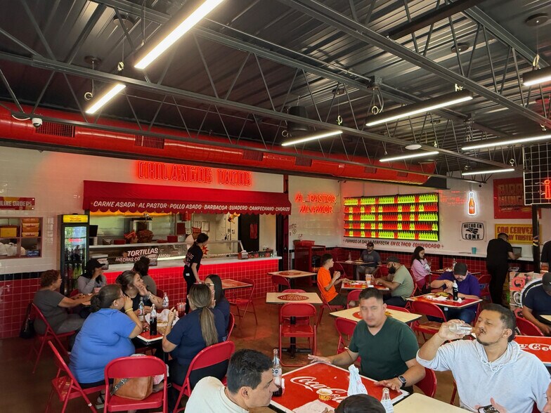 More Photos Of 3321 Walnut St, Garland Fast Food For Sale