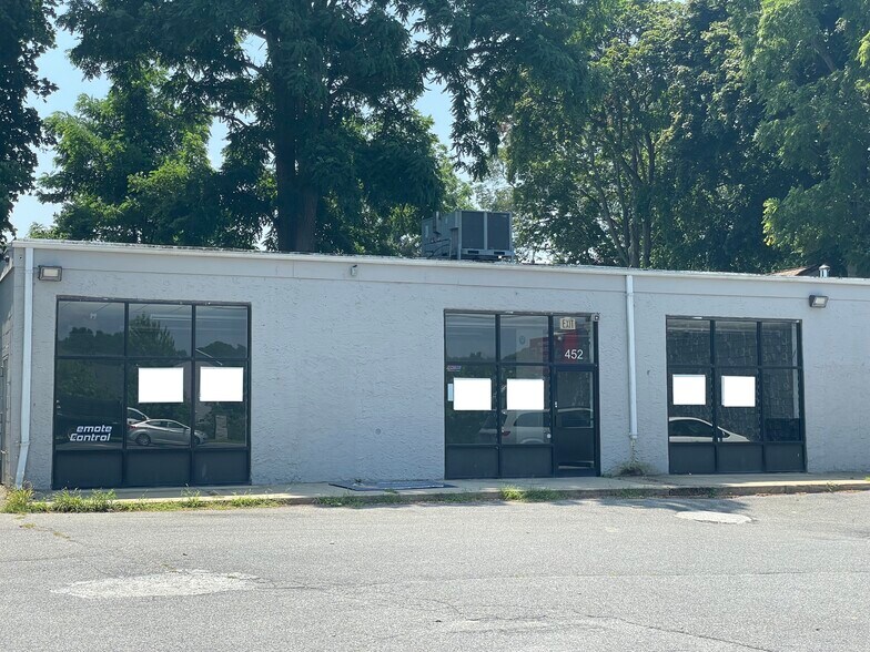 Primary Photo Of 444-452 Middle Country Rd, Selden Freestanding For Lease