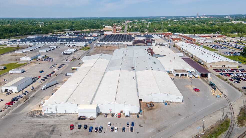 More Photos Of 2701 S Coliseum Blvd, Fort Wayne Manufacturing For Lease