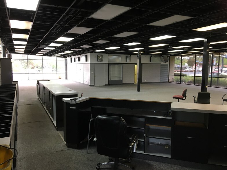 More Photos Of 1375 S De Anza Blvd, Cupertino Restaurant For Sale