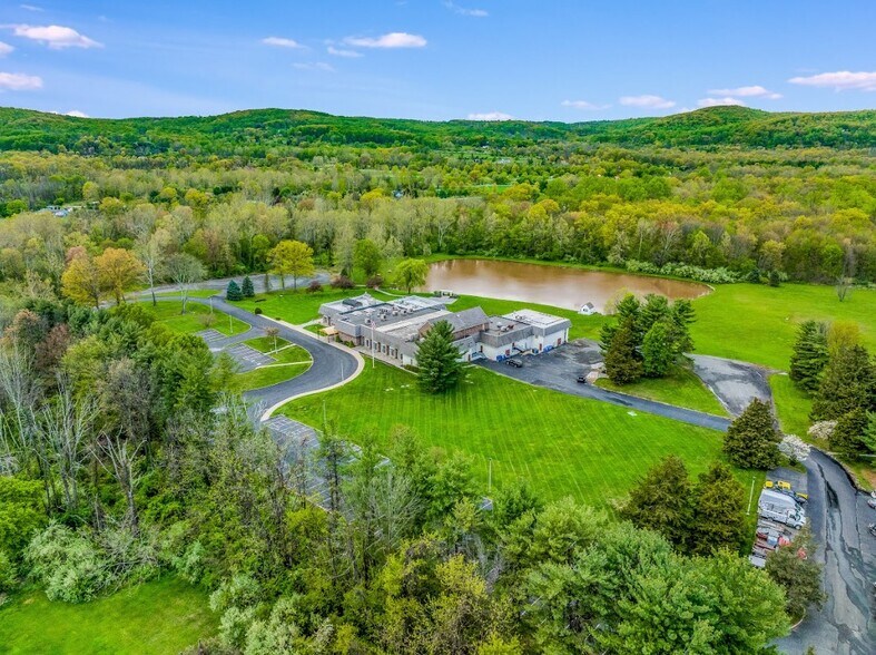 More Photos Of 88 Route 173 W, Hampton Lodge Meeting Hall For Sale