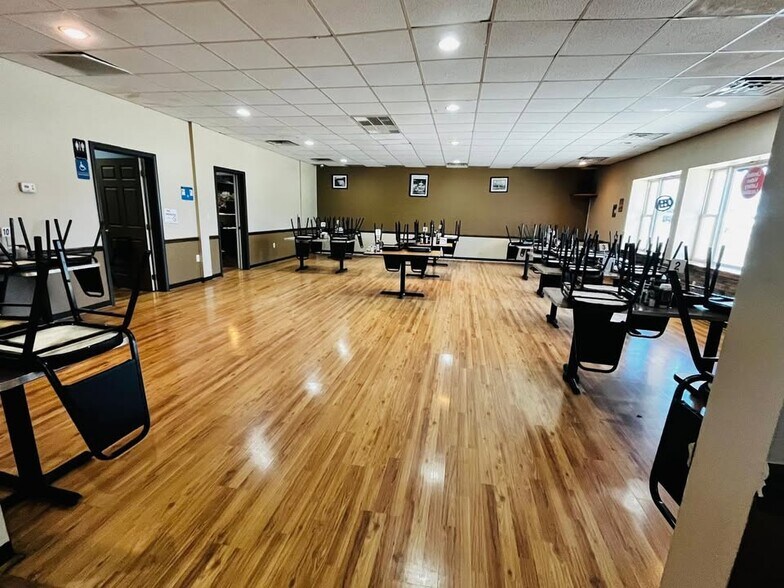 More Photos Of 716 N Main St, Moorefield General Retail For Lease