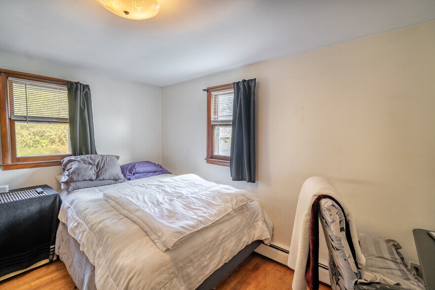 More Photos Of 447-449 NY-31, Bridgeport Apartments For Sale