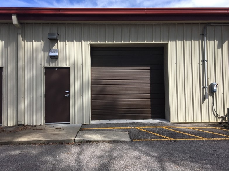 More Photos Of 3201 Northside Dr, Raleigh Light Distribution For Lease