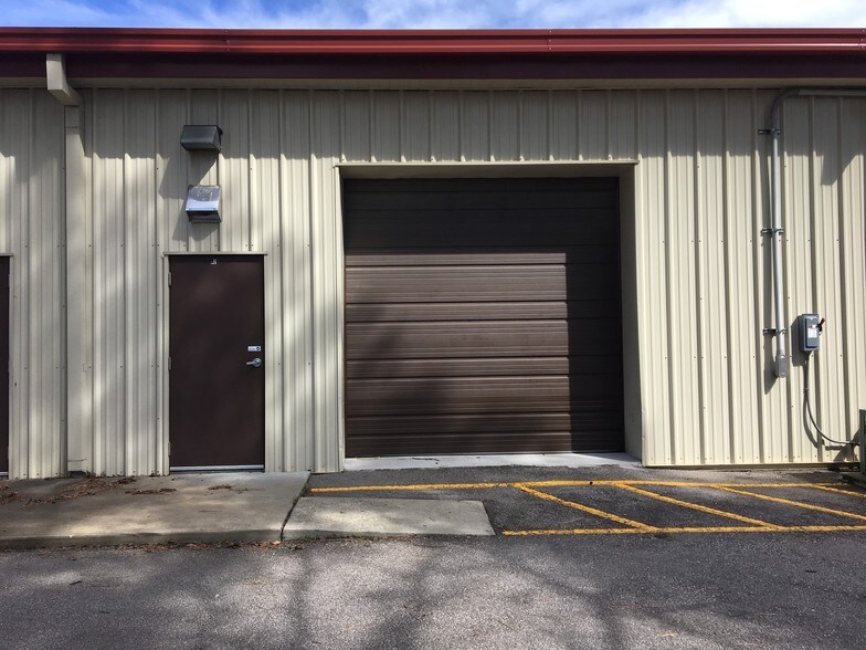 More Photos Of 3201 Northside Dr, Raleigh Flex For Lease