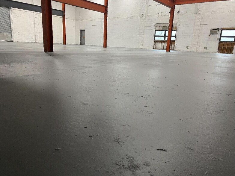 More Photos Of 535 S Broadway, Hicksville Office For Lease