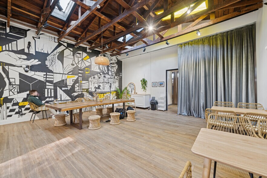 More Photos Of 7748 Santa Monica Blvd, West Hollywood Storefront Retail Residential For Sale