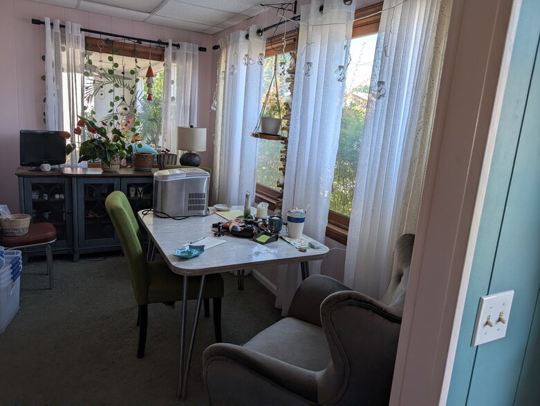 More Photos Of 11 Bell Ave, Denton Flex For Sale