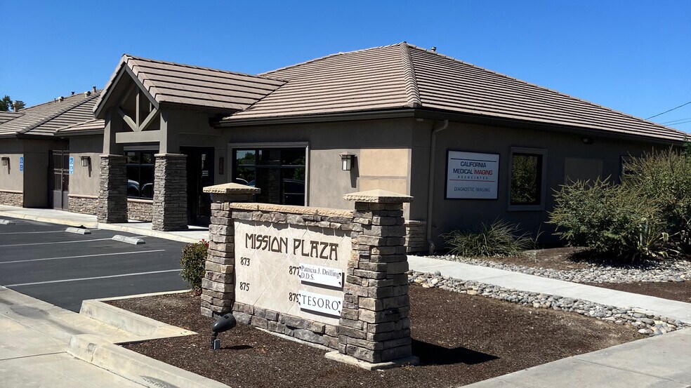 More Photos Of 875 E Merritt Ave, Tulare Office For Lease