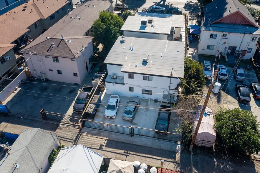 More Photos Of 1023 E 28th St, Los Angeles Apartments For Sale