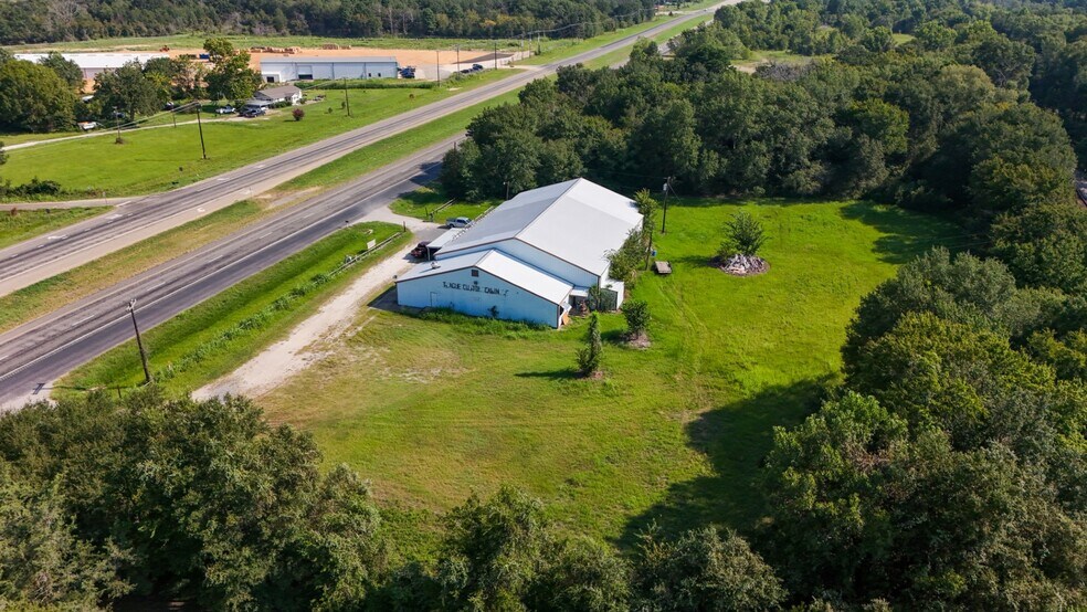 More Photos Of 10411 S US Highway 79, Palestine Warehouse For Sale