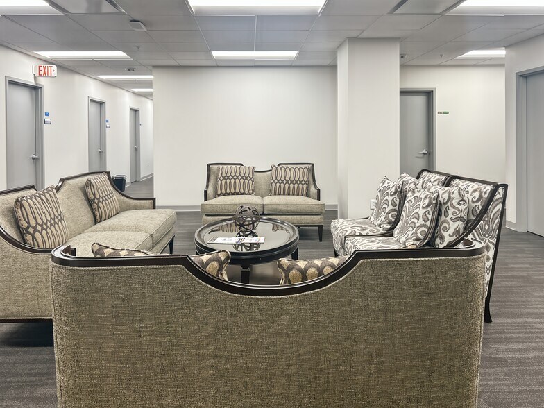 More Photos Of 1300 E 9th St, Cleveland Coworking Space