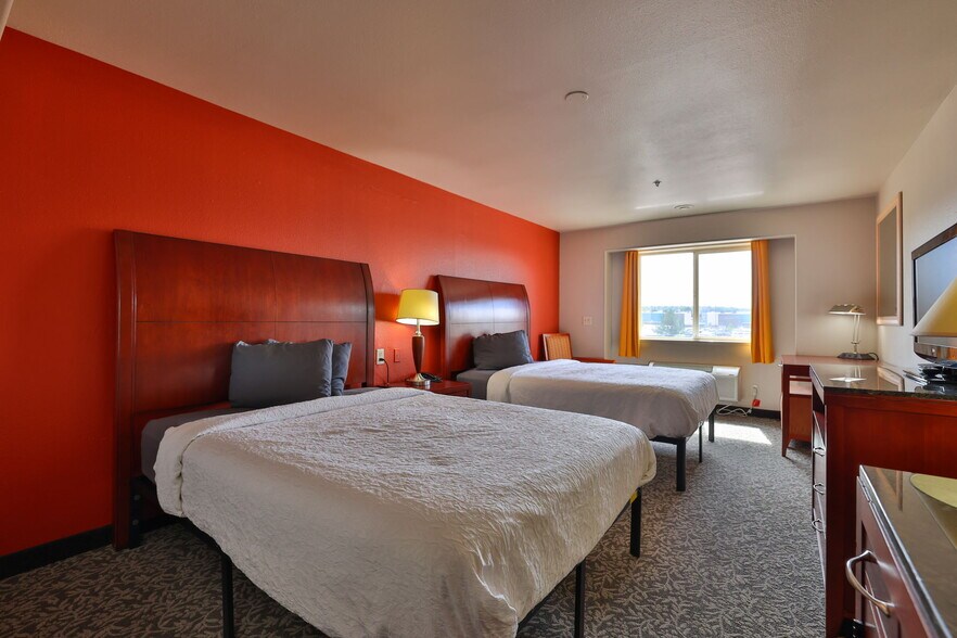 More Photos Of 8350 Razorback Rd, Colorado Springs Hotel For Sale