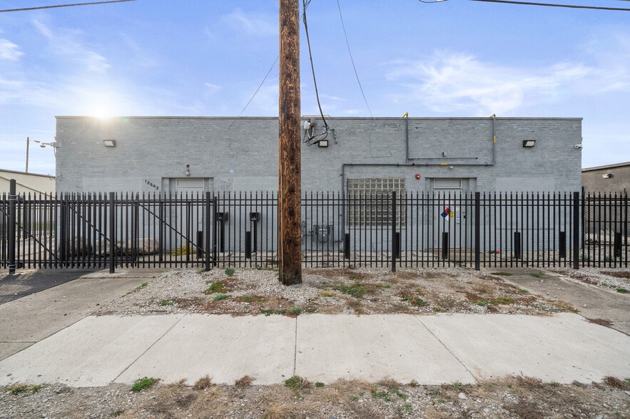 Primary Photo Of 12843-12851 Artesian St, Detroit Warehouse For Sale