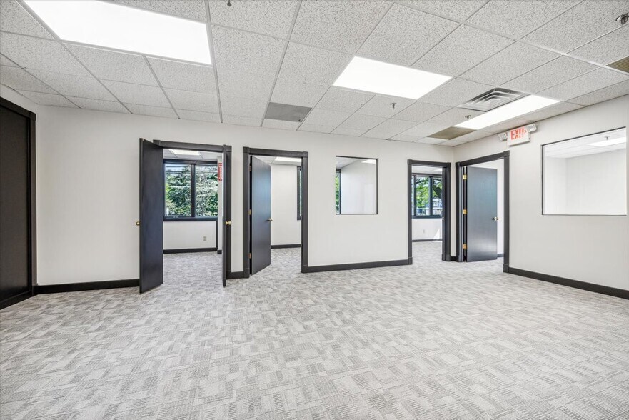 More Photos Of 775 Mountain Blvd, Watchung Office For Lease