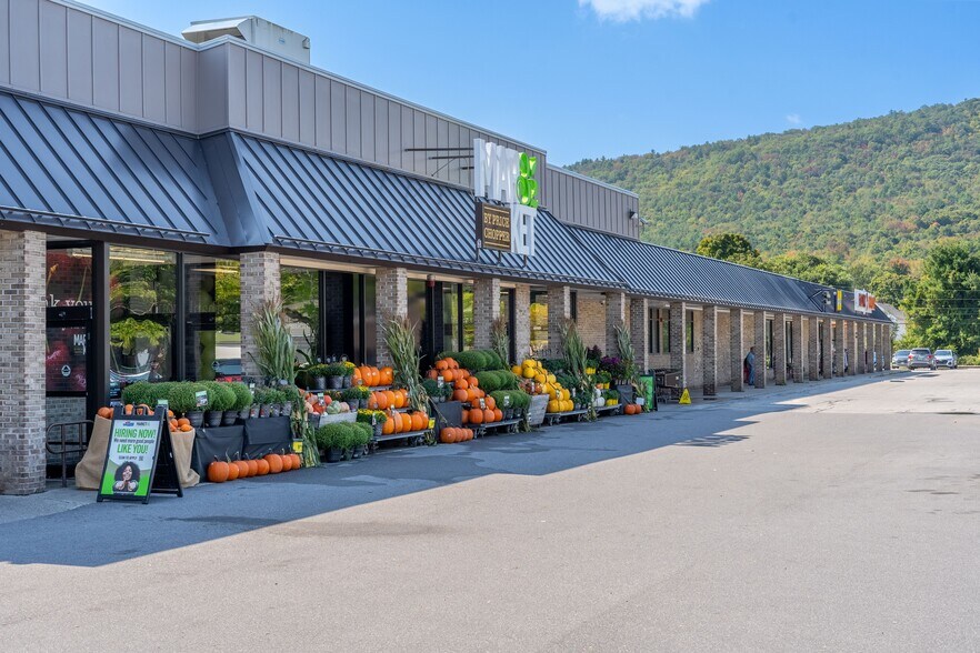 More Photos Of Route 4A Westway Mall, West Rutland Unknown For Lease