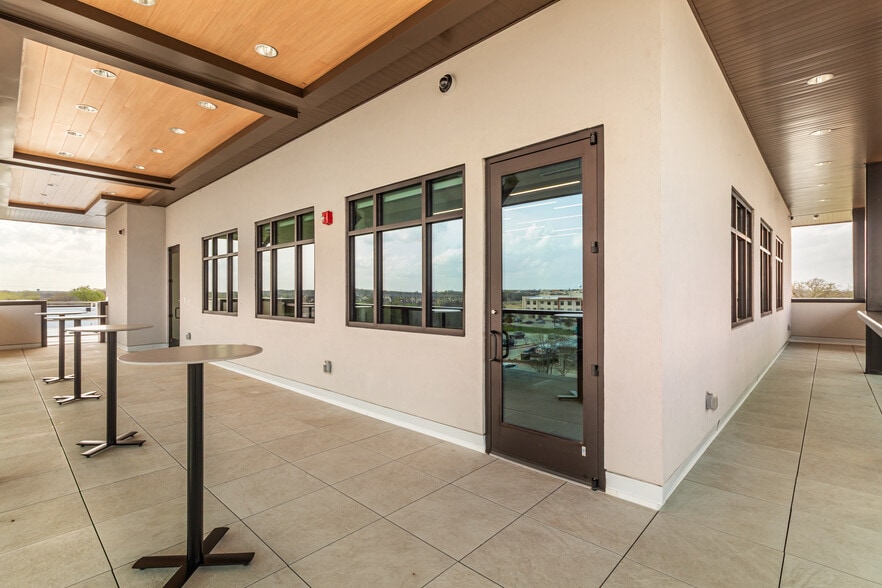 More Photos Of 4270 SH-6, College Station Office For Lease