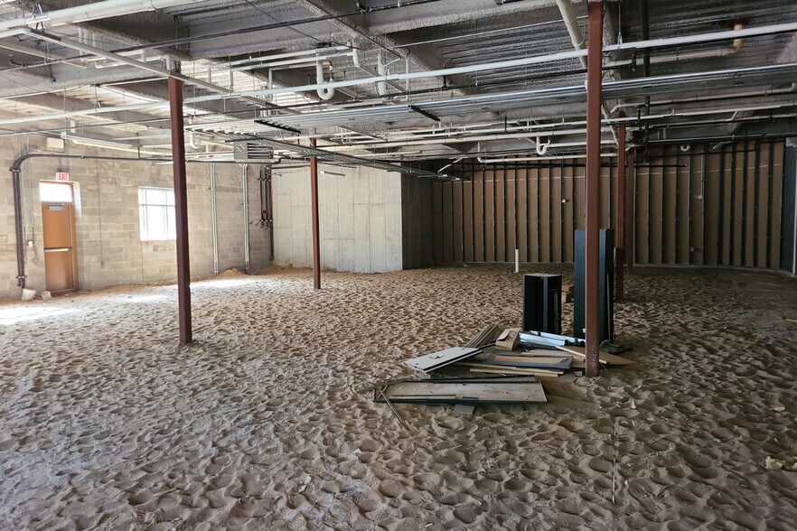 More Photos Of 1250 Mercy Dr, Muskegon Medical For Lease