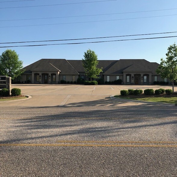 Primary Photo Of 4732-4740 Woodmere Blvd, Montgomery Office For Sale