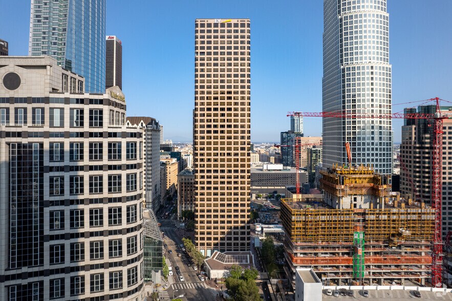 More Photos Of 725 S Figueroa St, Los Angeles Office For Lease