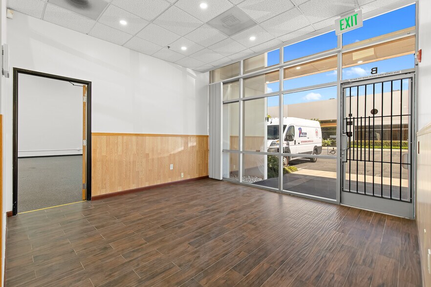 More Photos Of 11264 Monarch St, Garden Grove Warehouse For Sale