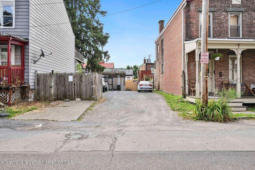 More Photos Of 97 Abeel St, Kingston Storefront Retail Residential For Sale