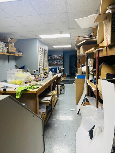 More Photos Of 721 Highway 5 N, Mountain Home Storefront For Sale