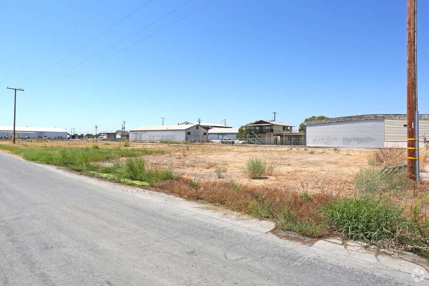 More Photos Of 3rd St, Exeter Land For Sale
