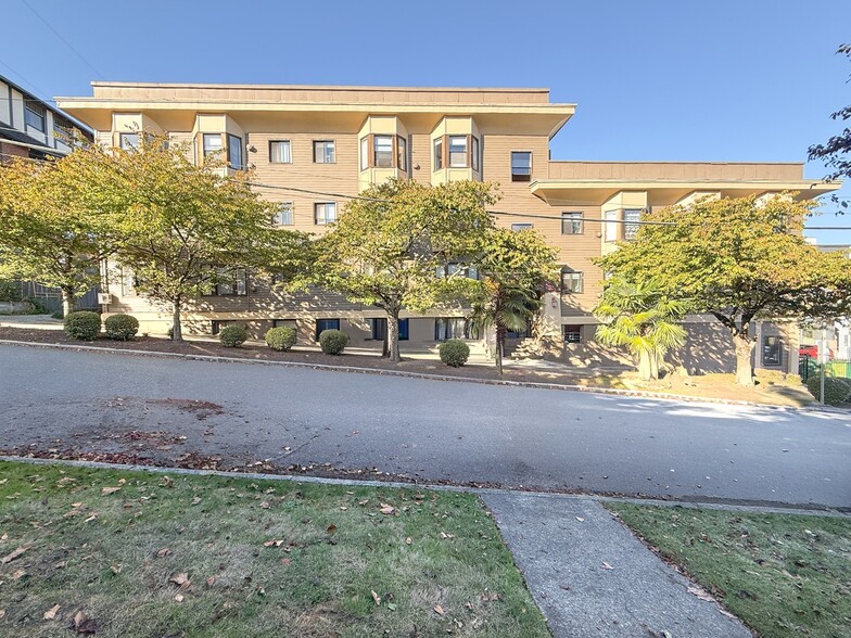 More Photos Of 1812 E Republican St, Seattle Apartments For Sale