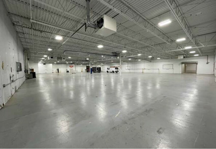 More Photos Of 100 Commerce Blvd, Loveland Warehouse For Lease