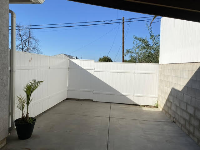 More Photos Of 8545-49 Winter Gardens Blvd, Lakeside Apartments For Sale