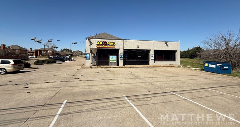 More Photos Of 2202 Heads Ln, Carrollton Unknown For Lease